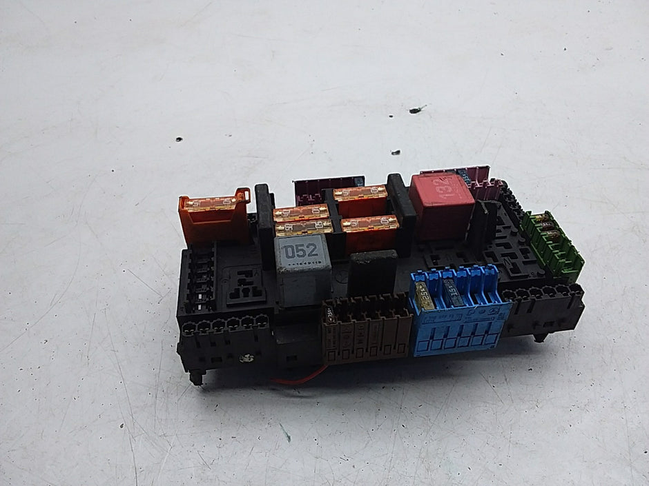 MERCEDES BENZ E-CLASS W213 2016 ONWARDS FUSE RELAY BOX A2139068801 FMF125