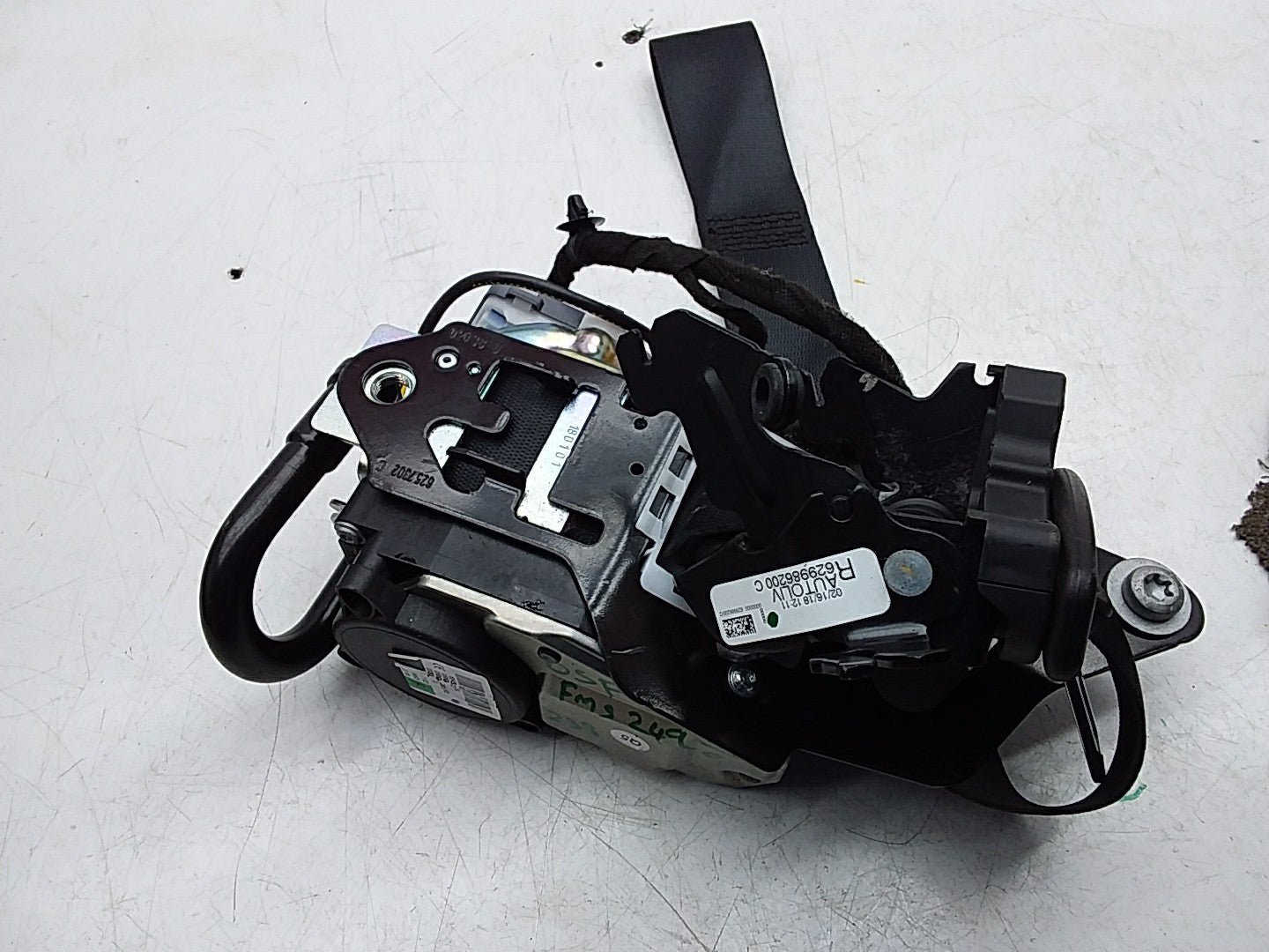 MERCEDES E-CLASS W238 SEAT BELT FRONT RIGHT DRIVER SIDE A2388602900 FMS249 OSF
