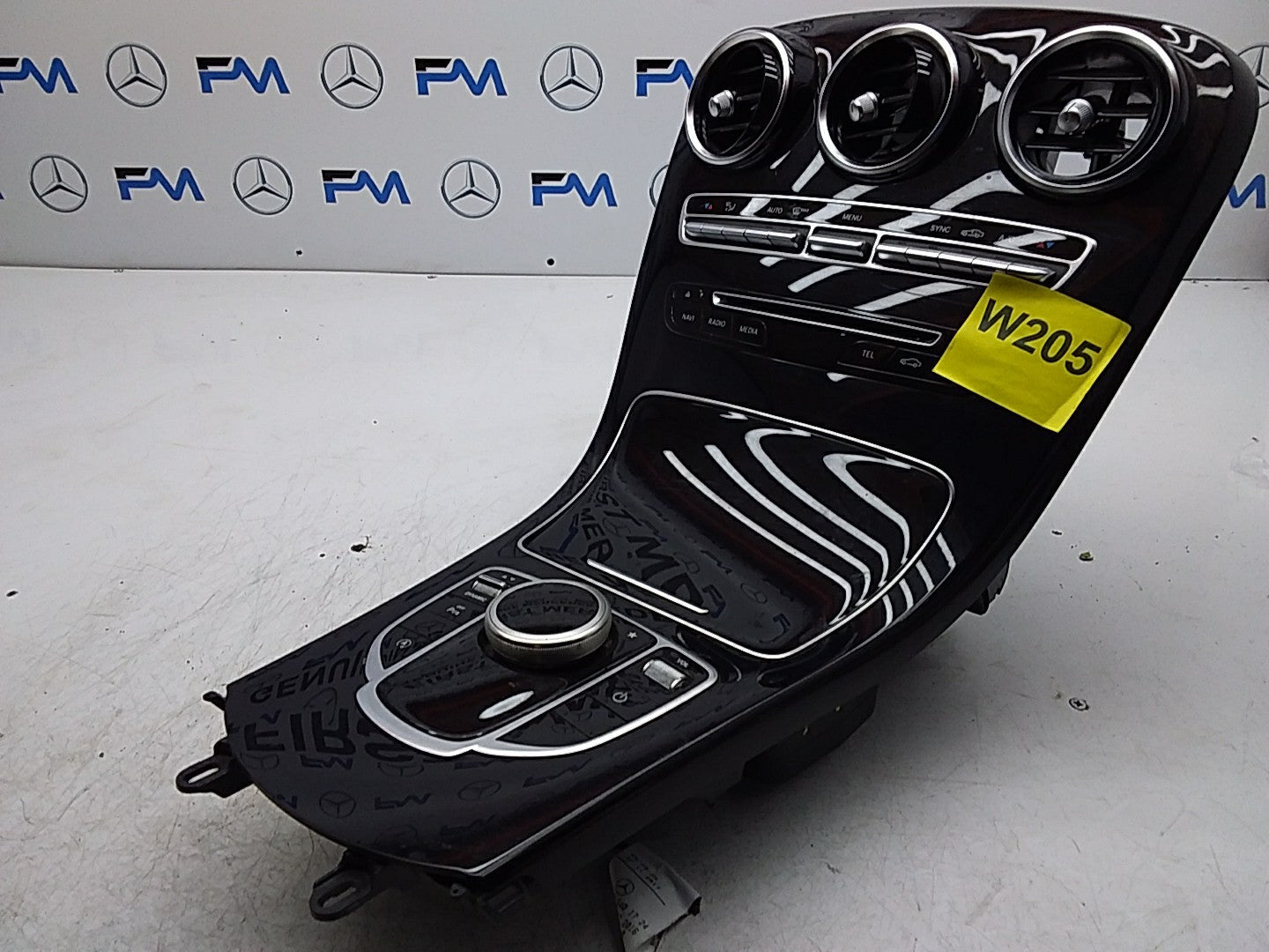 2014 ONWARDS MERCEDES C-CLASS W205 CENTRE  CONSOLE  A2056803905 FMK12