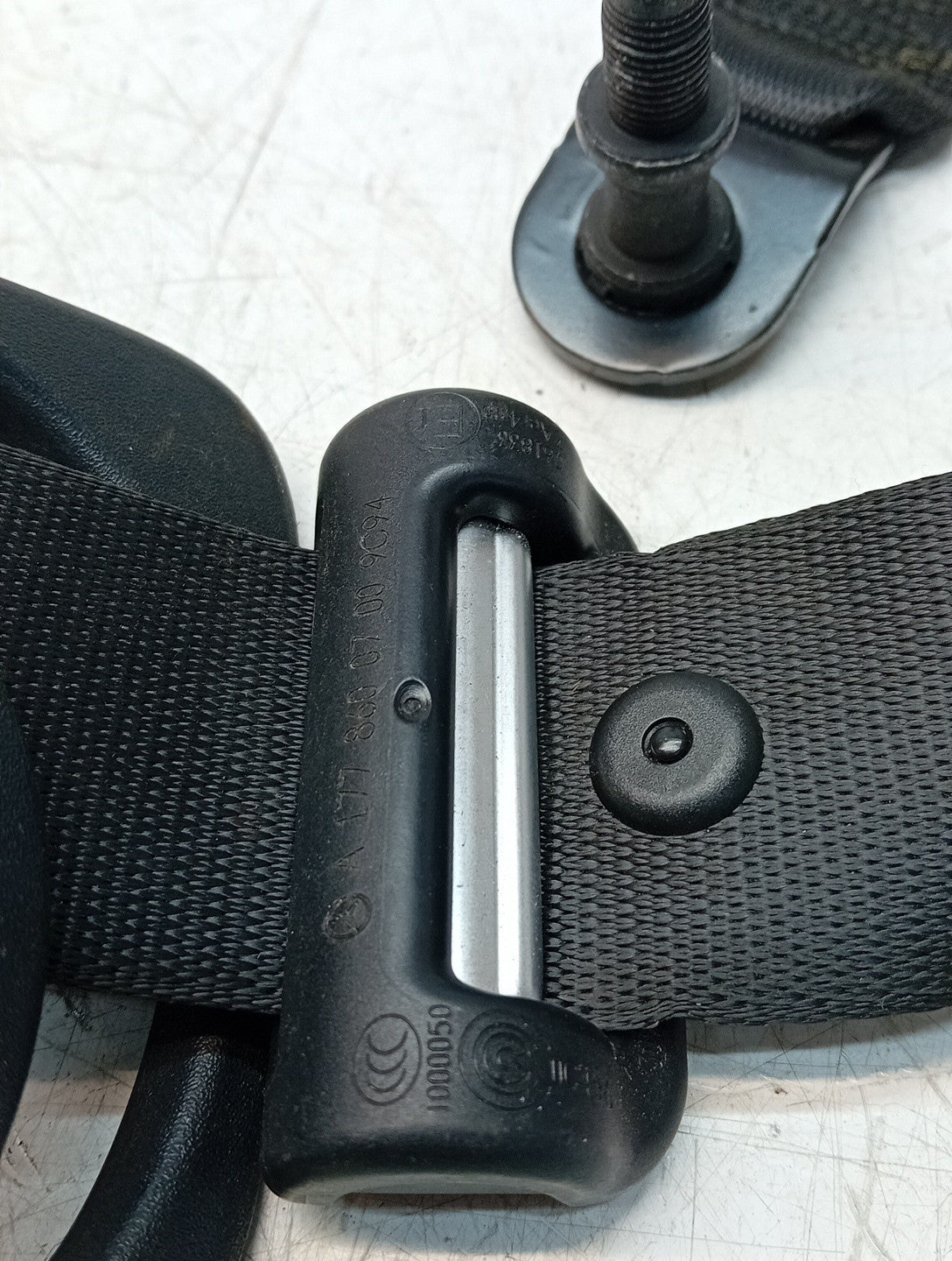 MERCEDES A CLASS  FRONT LEFT SEAT BELT WITH PRETENSIONER A1778600700 FMS69 NSF