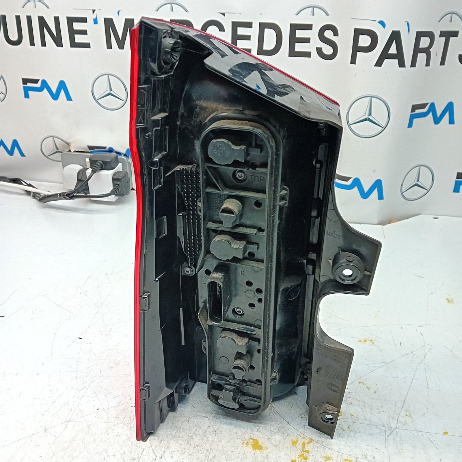 MERCEDES VITO W447 2015-20 DRIVER OS REAR TAIL LIGHT R191014 FMT154