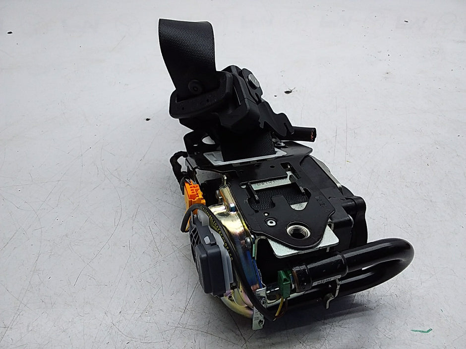 MERCEDES E-CLASS W238 SEAT BELT FRONT LEFT PASSENGER SIDE A2388602800 FMS257 NSF