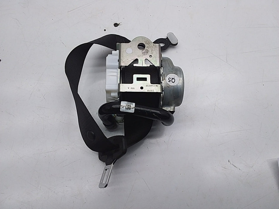 MERCEDES BENZ W205 C CLASS DRIVER REAR SIDE BELT RIGHT OSR A2058600685 FMS9