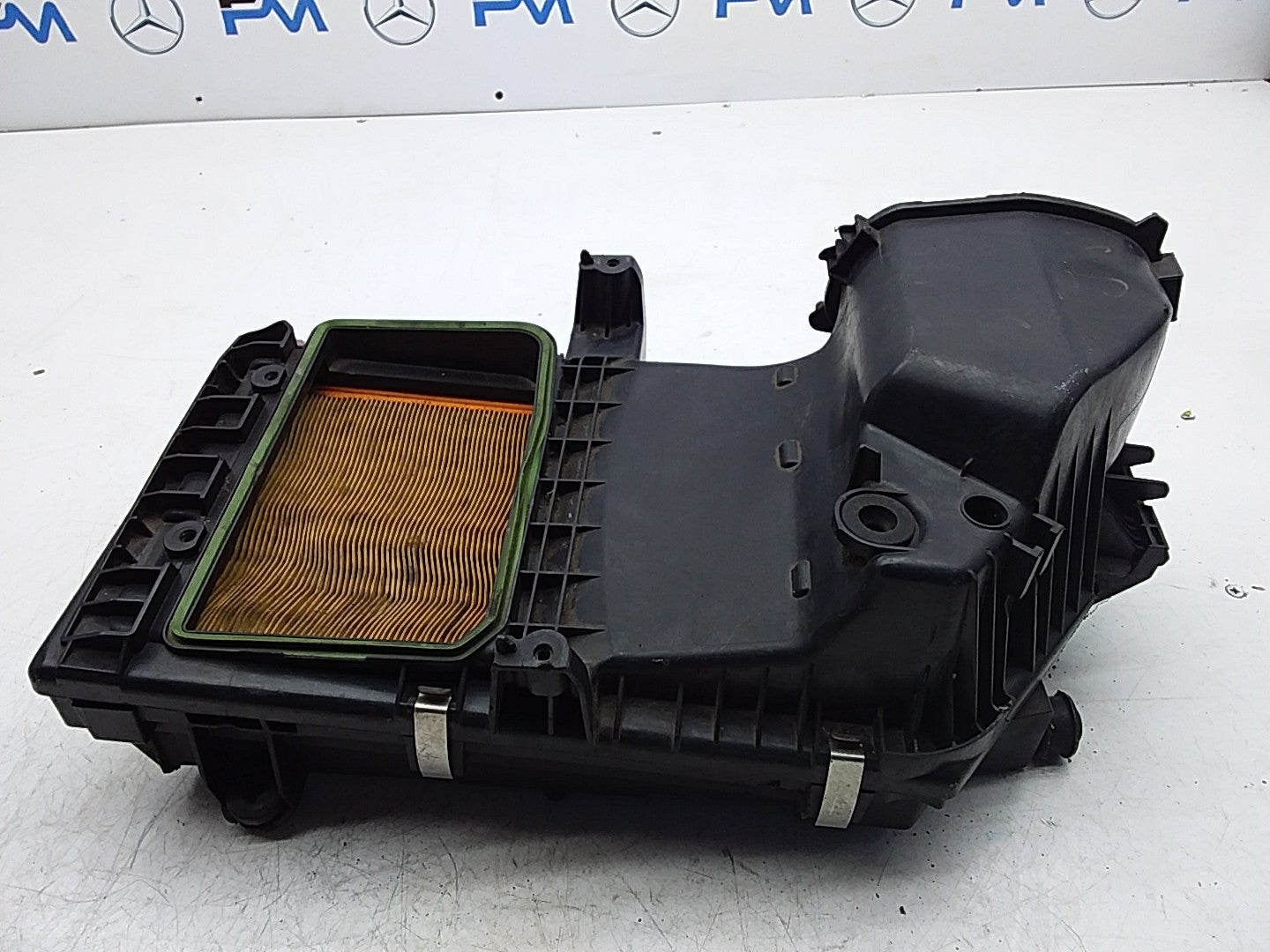 MERCEDES BENZ E-CLASS W213 AIR FILTER CLEANER BOX 2.0 P A6540900001 FMA43