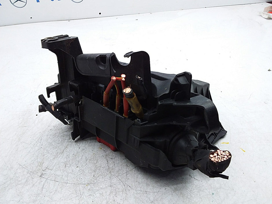Mercedes B-CLASS  W246 Fuse Relay Junction Box  FMF150 A2469980601