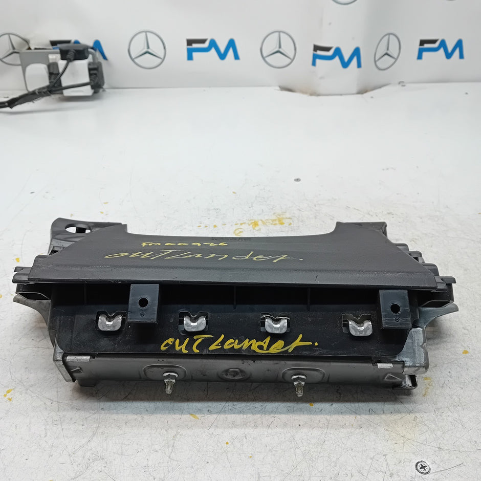 MITSUBISHI OUTLANDER MK3 KNEE AIR SRS BAG RIGHT DRIVER SIDE 7030A-31753 FM00986
