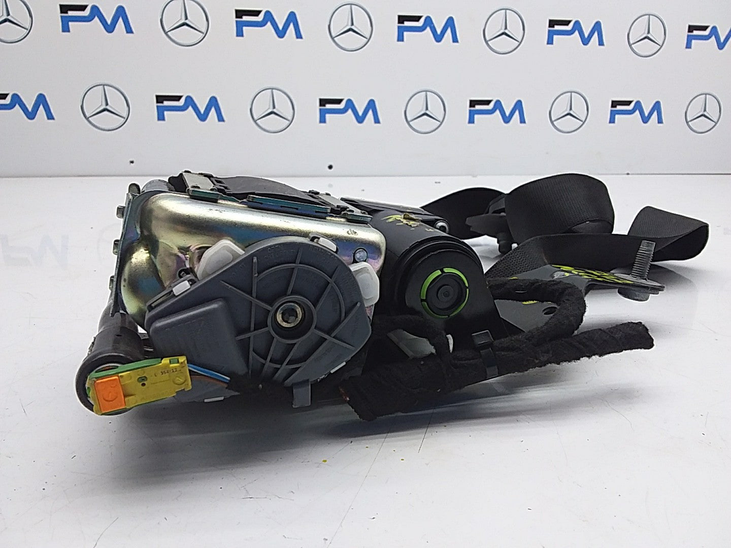 MERCEDES E CLASS W212 PASSENGER SIDE FRONT SEAT BELT NFS A2128600786  FMS14