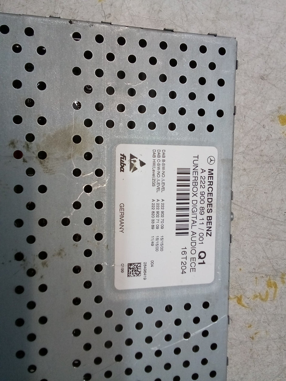 Mercedes GLC E S Class Radio Tuner Box W253 W222 W213 14-21 A2229008911 FM00786
