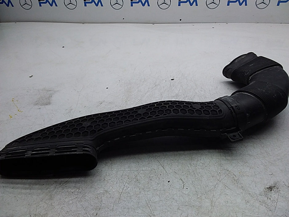 MERCEDES BENZ C-CLASS W205 AIR INTAKE TUBE A2640900400 FMI52