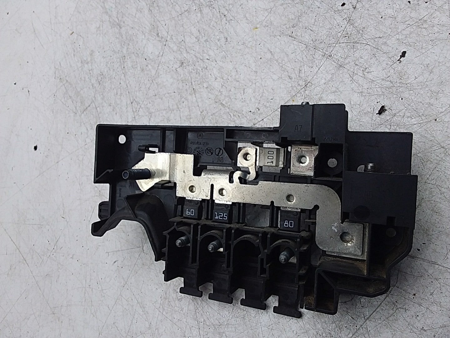 MERCEDES BENZ  A-CLASS  W177 FUSE RELAY JUNCTION BOX  A1775404707 FMF153