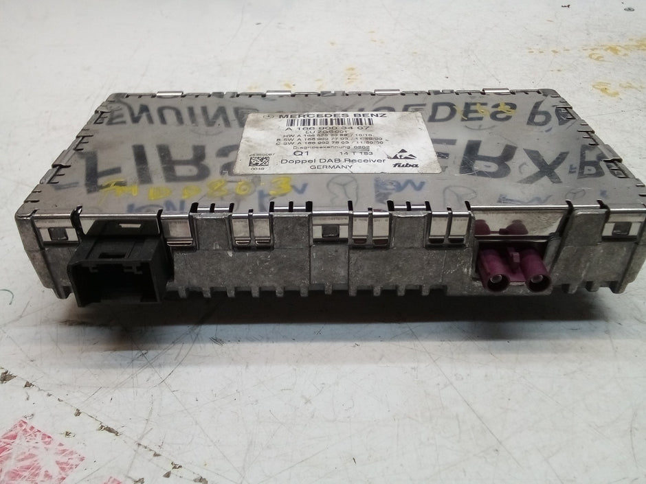 MERCEDES BENZ M-CLASS W166 2013 DIGITAL RADIO CONTROL UNIT A1669003407 FM00803