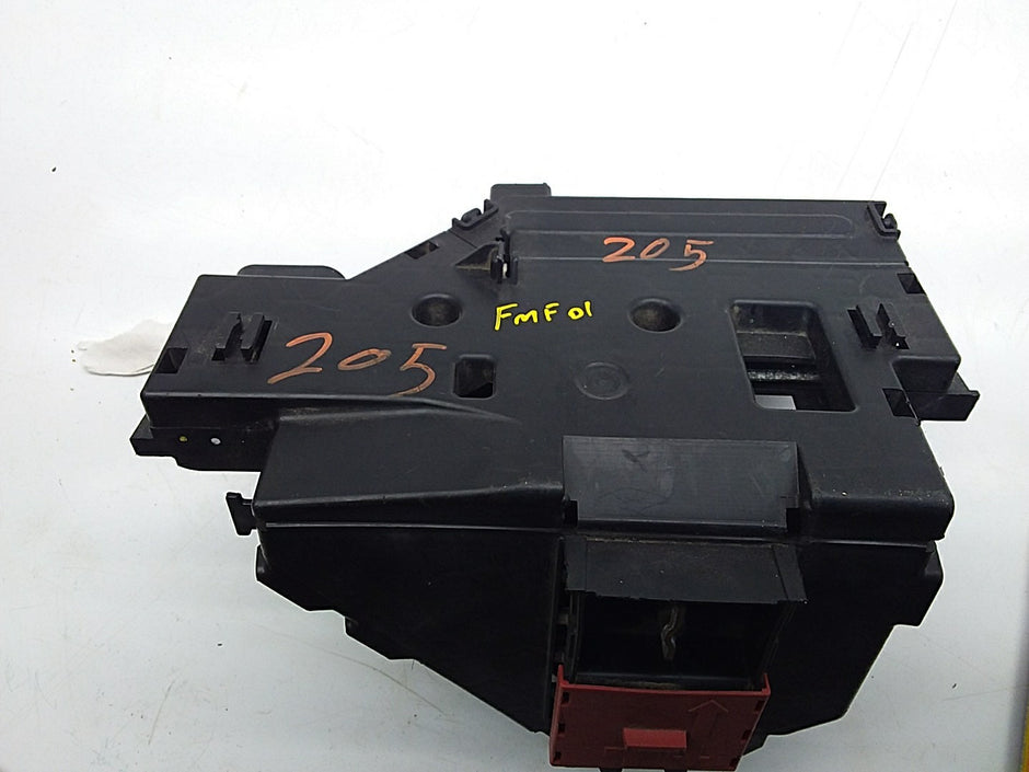 MERCEDES C CLASS C220 W205 MK4 2014 DIESEL BATTERY FUSE BOX A2055402250 FMF01