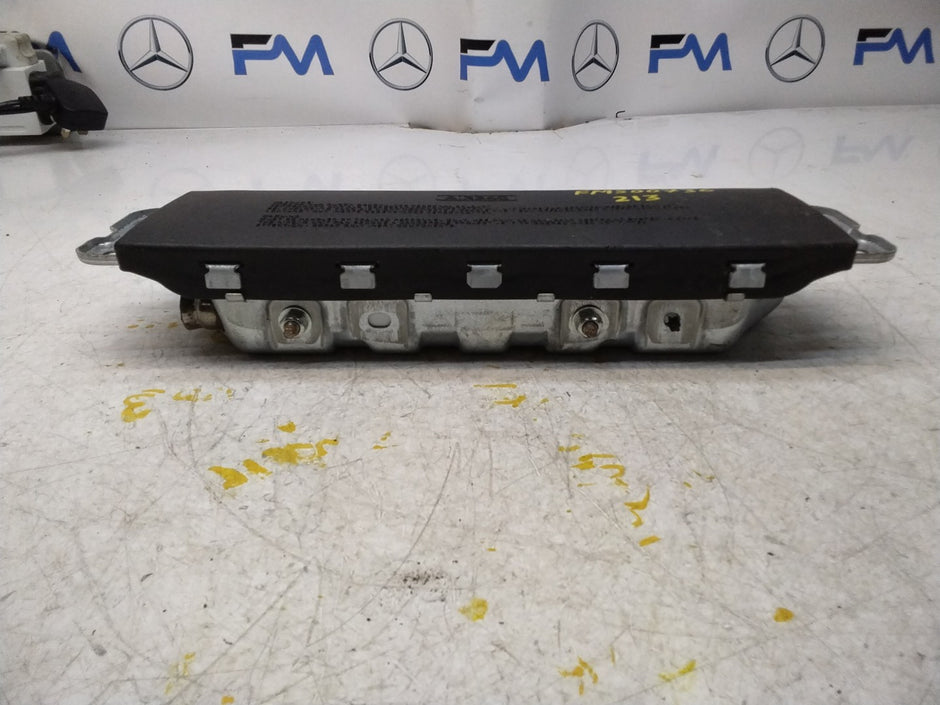 2018 MERCEDES BENZ A-CLASS W213 DRIVER SIDE KNEE AIRBAG A2138600302 FM00736