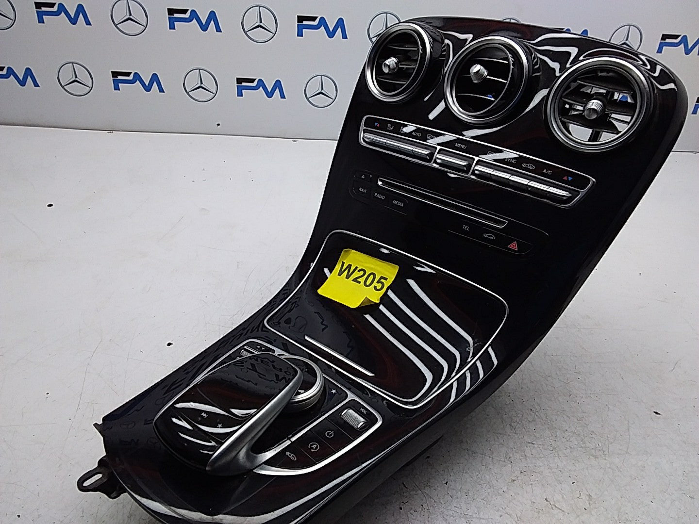 2014 ONWARDS MERCEDES C-CLASS W205 CENTRE  CONSOLE  A2055402224 FMK18