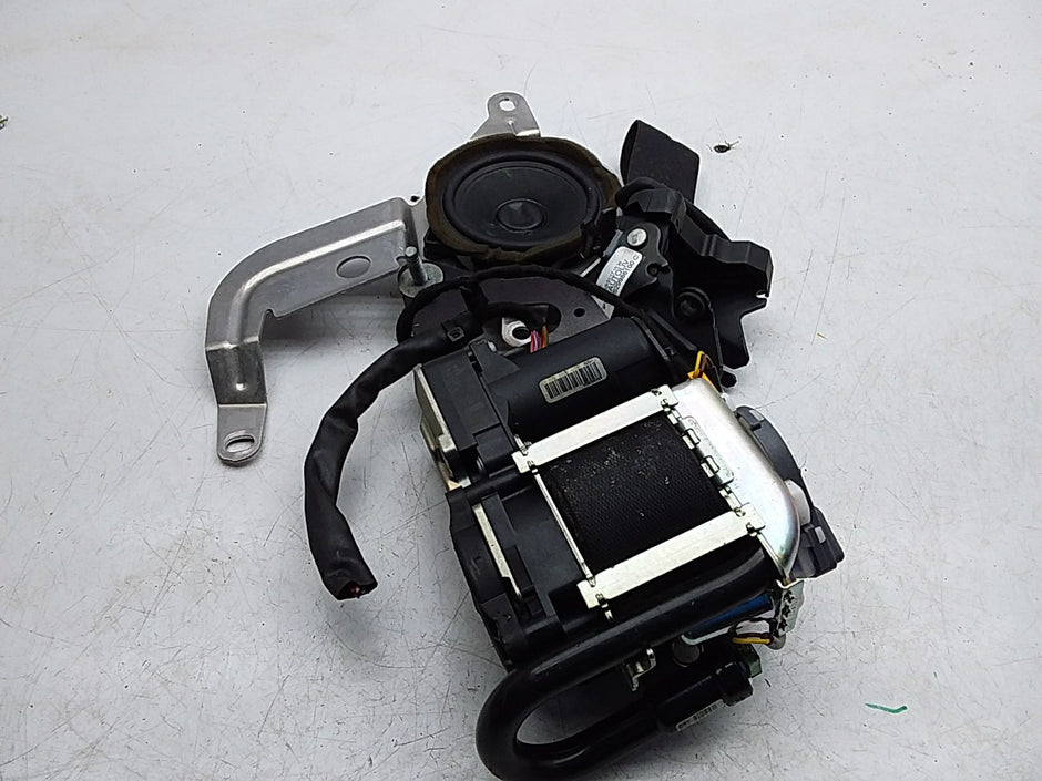 MERCEDES E-CLASS W238 SEAT BELT FRONT LEFT PASSENGER SIDE A2388602800 FMS264 NSF