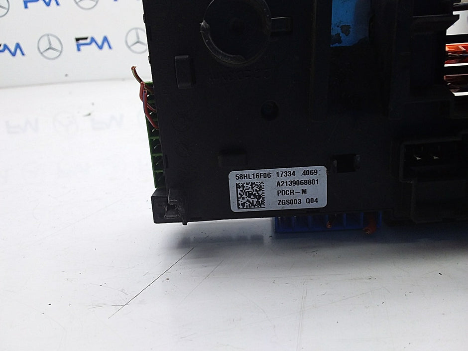 MERCEDES BENZ E-CLASS W213 FUSE BOX RELAY DISTRIBUTION BOX A2139068801 FMF63