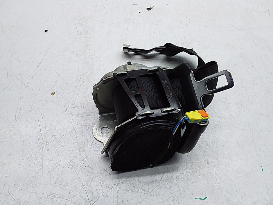 MERCEDES E-CLASS W238 SEAT BELT REAR RIGHT DRIVER SIDE A2388603600 FMS270 OSR