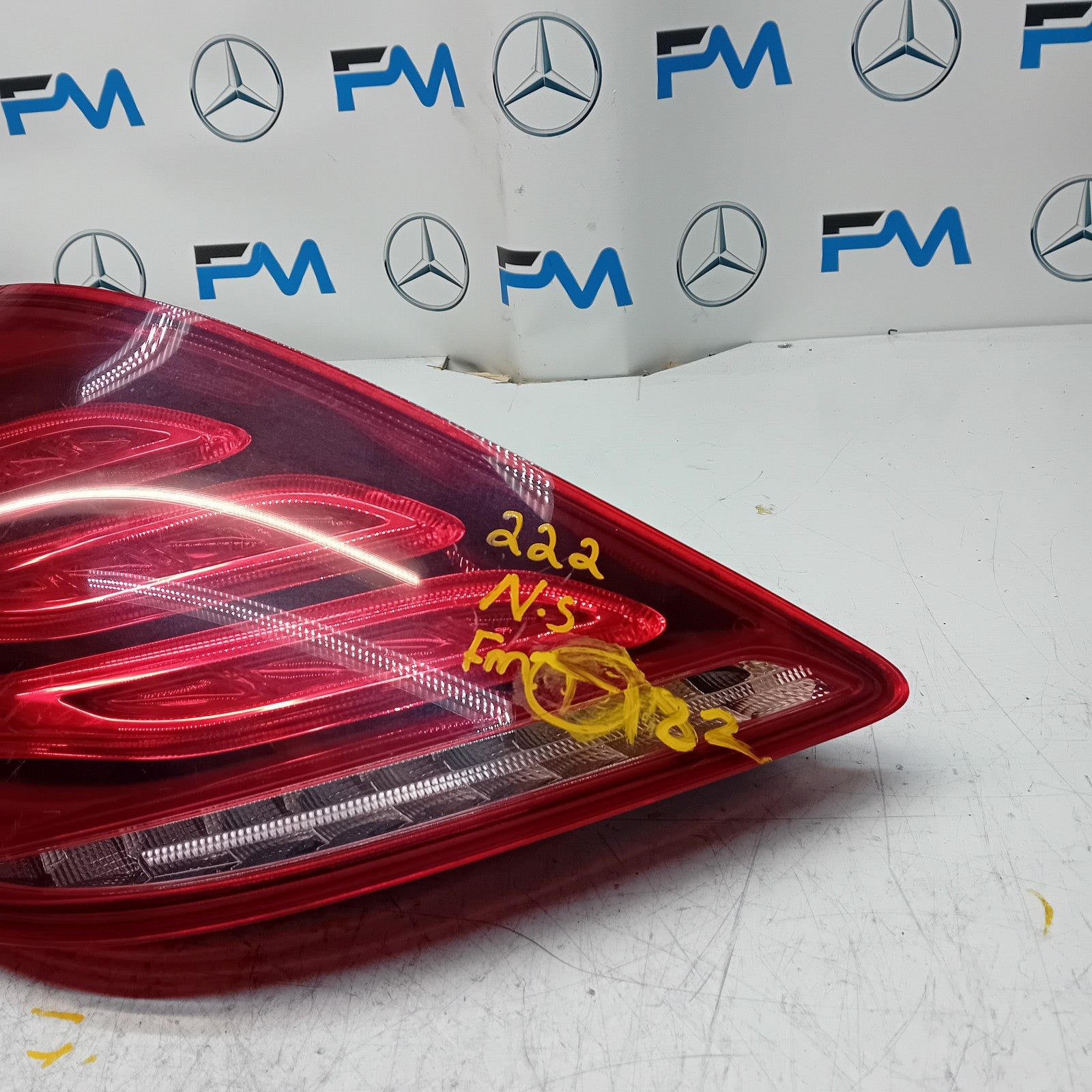 MERCEDES S-CLASS W222 PASSENGER SIDE NS REAR TAIL LIGHT FMT182 2015 A2229065401