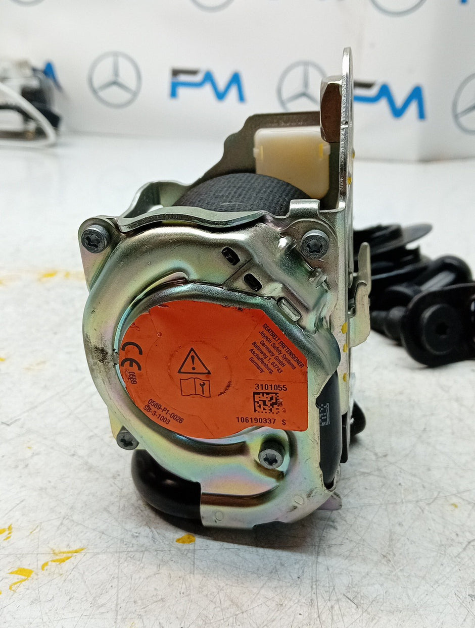 MERCEDES A CLASS  FRONT LEFT SEAT BELT WITH PRETENSIONER A1778600700 FMS69 NSF