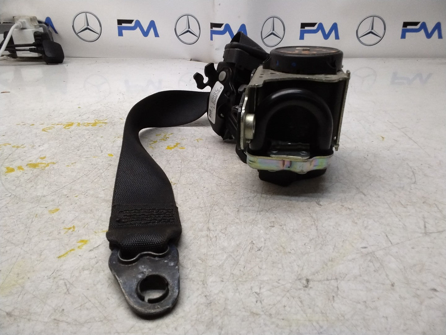 MERCEDES-BENZ W205 C CLASS FRONT LEFT PASSENGER SEATBELT A2058605185 FMS342 NSF