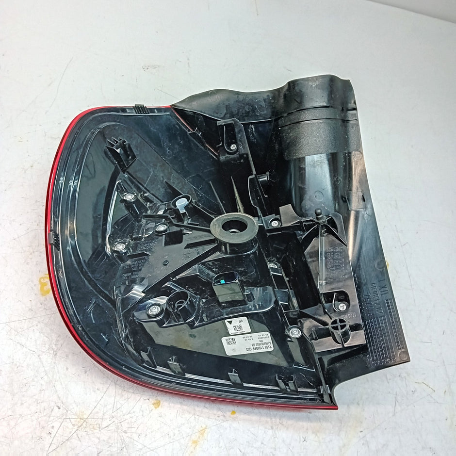 MERCEDES GLA W156 DRIVER SIDE OS REAR TAIL LIGHT A1569069800 2019 FMT167