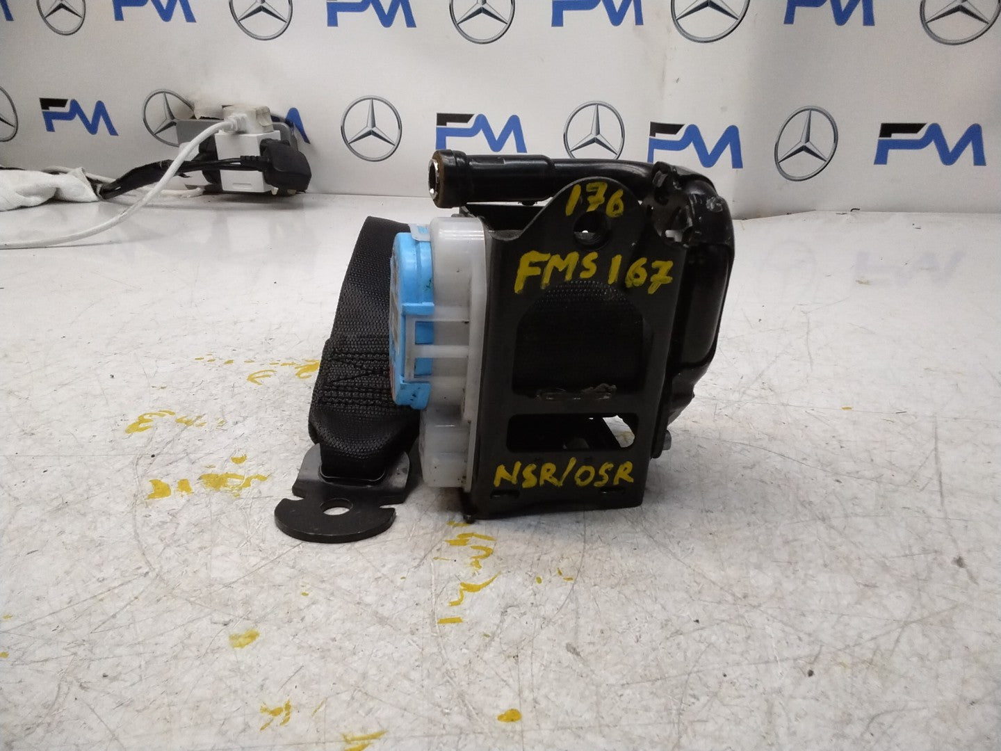 MERCEDES A CLASS W176 REAR L / R SIDE SEAT BELT A1768602385 FMS167 NSR OSR