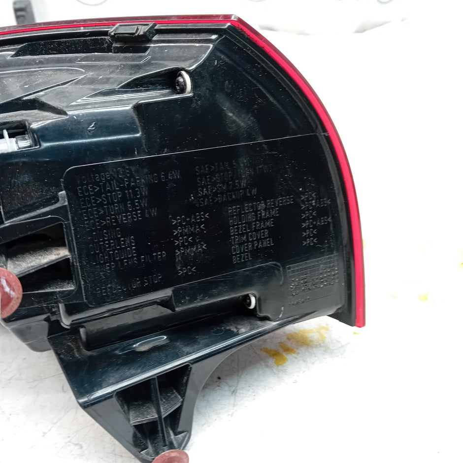 MERCEDES GLE W167 DRIVER SIDE OS REAR TAIL LIGHT A1679060607 FMT222