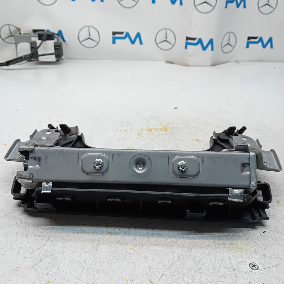 MITSUBISHI OUTLANDER MK3 KNEE AIR SRS BAG RIGHT DRIVER SIDE 7030A-31754 FM00992