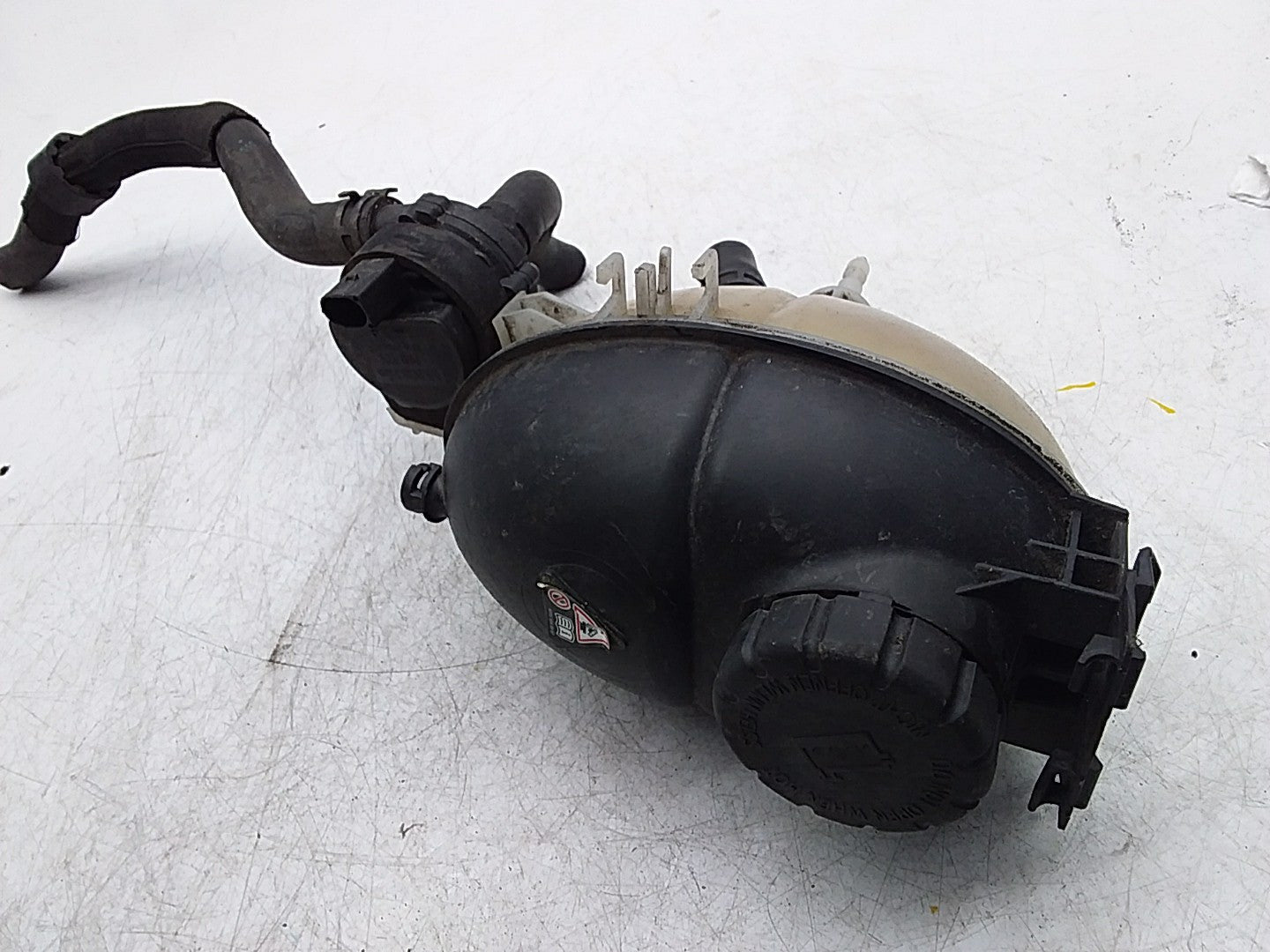 MERCEDES BENZ C-CLASS W204 COOLANT EXPANSION TANK  A2045000549 FMC127