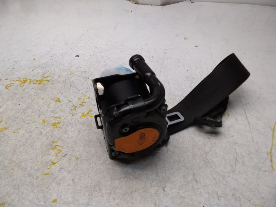 MERCEDES CLA C117 SEAT BELT FITS REAR L / R SIDE A1178601085 FMS419 NSR /OSR