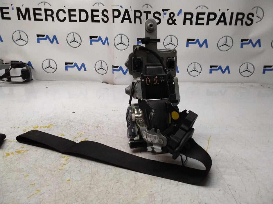MERCEDES BENZ E-CLASS W207 FRONT SEAT BELT RIGHT SIDE A2078604285 FMS436 OSF