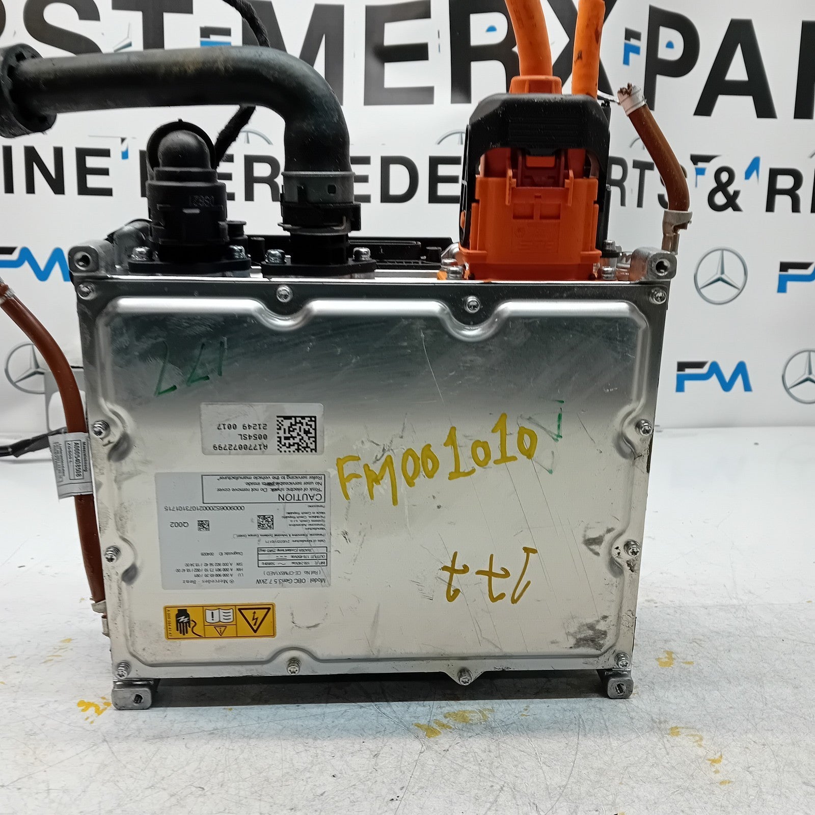 MERCEDES A CLASS W177 BATTERY CHARGER MODULE  A1770072799 A0009006520 FM001010