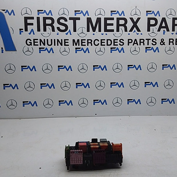 MERCEDES BENZ E-CLASS W213 2016 ONWARDS FUSE RELAY BOX A2139068801 FMF125