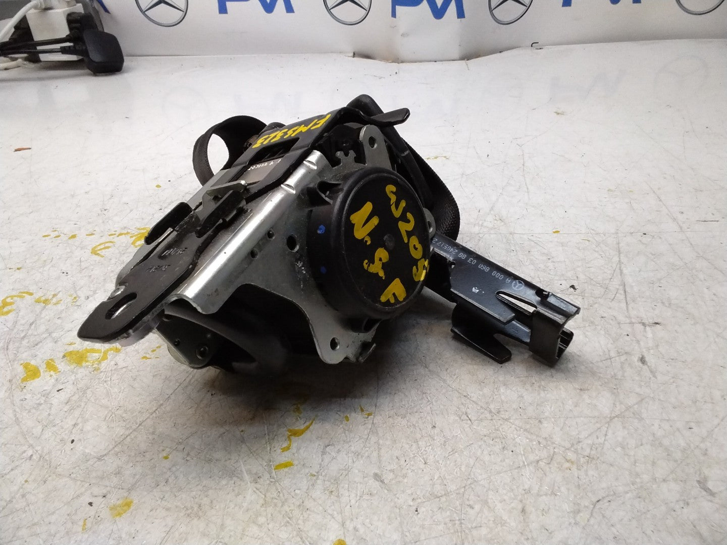 MERCEDES C-CLASS W205 SEAT BELT FRONT PASSENGER LEFT SIDE A2058600185 FMS323 NSF