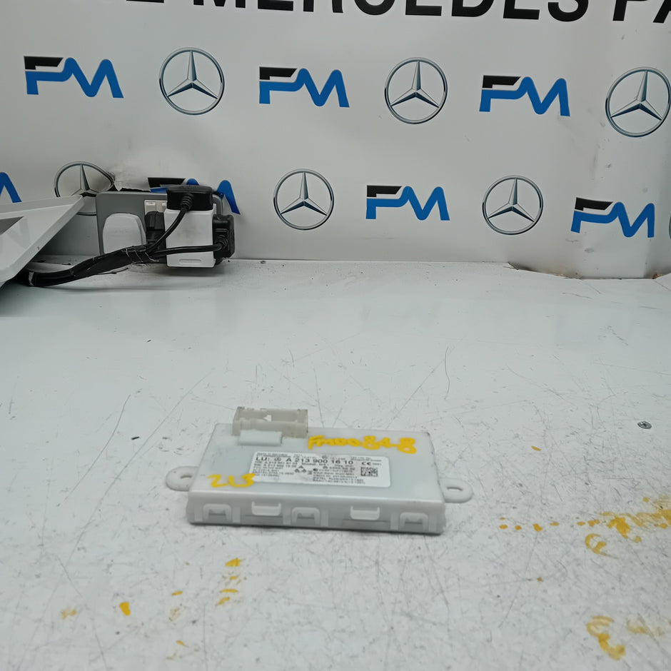 MERCEDES BENZ E-CLASS KEYLESS GO CONTROL UNIT W213 A2139001610 FM00848