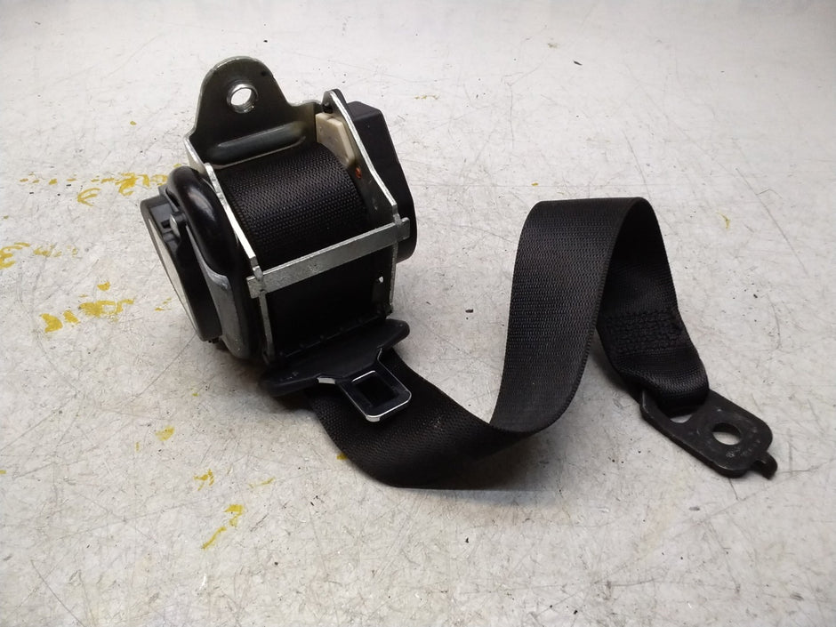 MERCEDES E CLASS SEAT BELT REAR RIGHT AND LEFT A2078602385 C207 FMS425 NSR OSR
