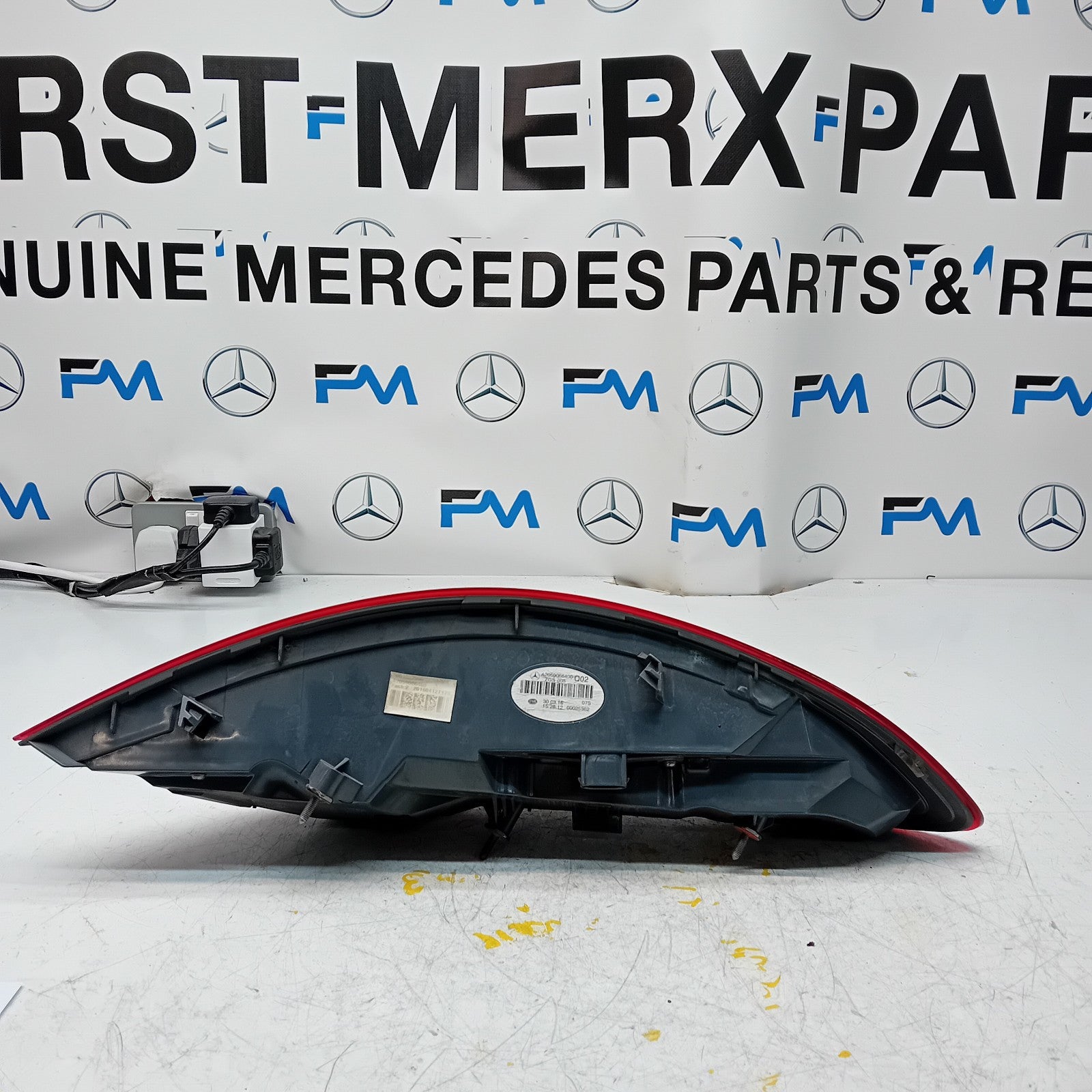 MERCEDES C-CLASS W205 DRIVER SIDE OS REAR TAIL LIGHT FMT177 2016 A2059066400
