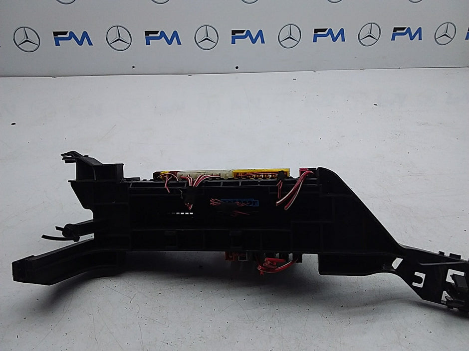 MERCEDES BENZ GLC W166 2015-2019 FUSE RELAY BOX  A1665402350 FMF126