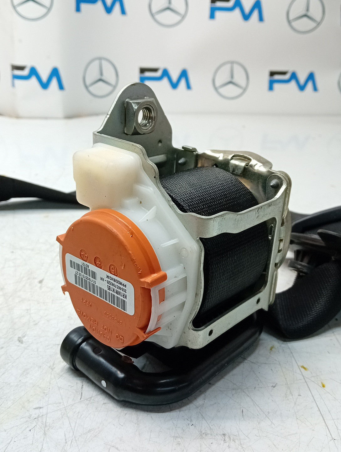 MERCEDES A CLASS  FRONT LEFT SEAT BELT WITH PRETENSIONER A1778600700 FMS74 NSF