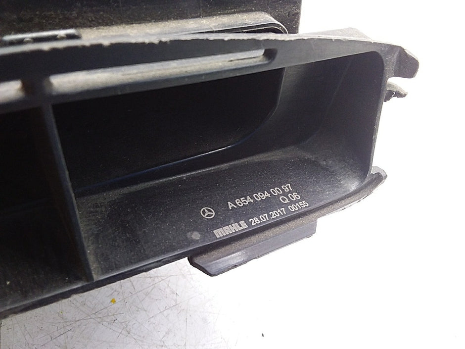 MERCEDES BENZ E-CLASS W213 AIR INTAKE TUBE A640940097 FMI23