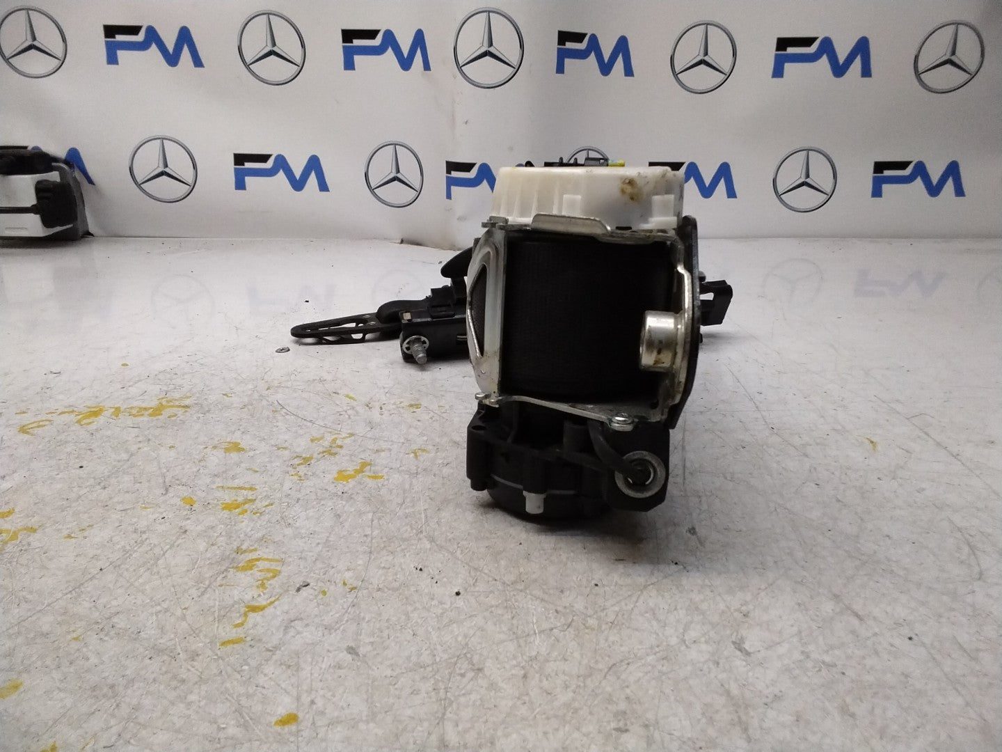 MERCEDES E-CLASS W213 DSL AUTO SEAT BELT FRONT RIGHT A2138605600  FMS421 OSF