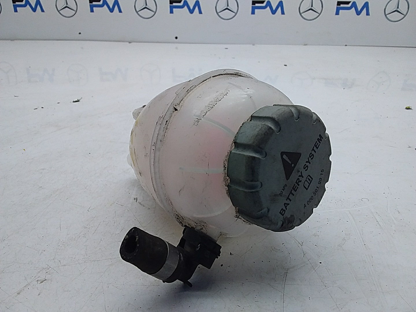 MERCEDES BENZ S-CLASS W222 COOLANT EXPANSION TANK 2014ONWARDS A2225000549 FMC108