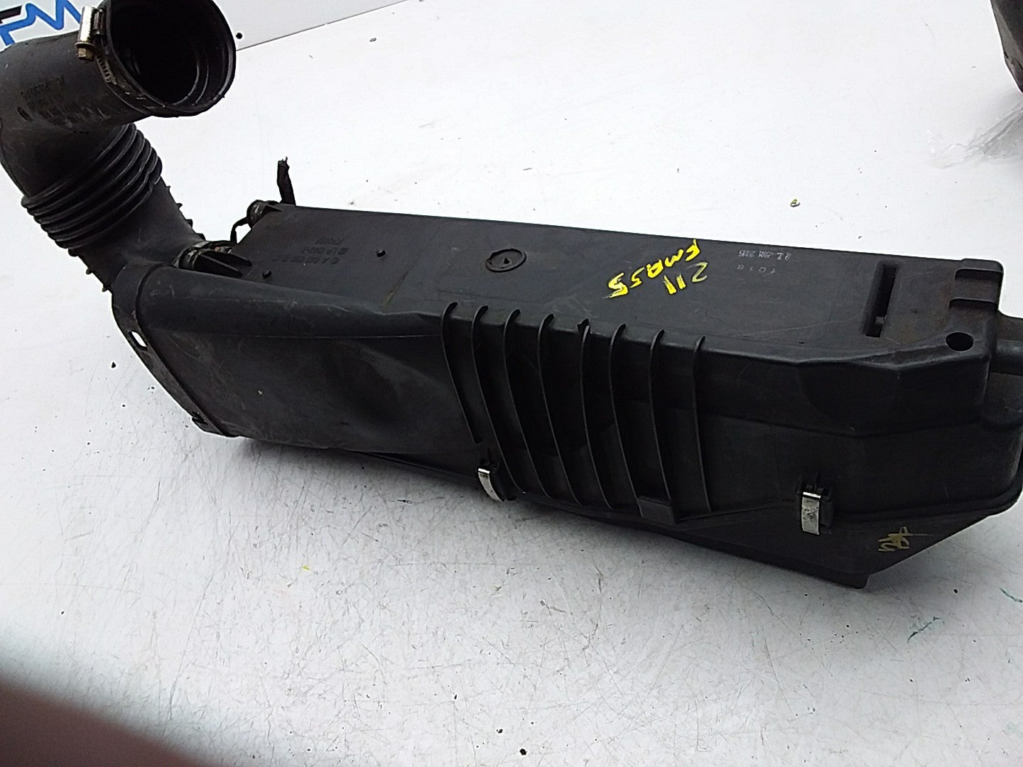 MERCEDES BENZ E-CLASS W211 2003 AIR FILTER CLEANER BOX 2.2 D A6560901001 FMA55