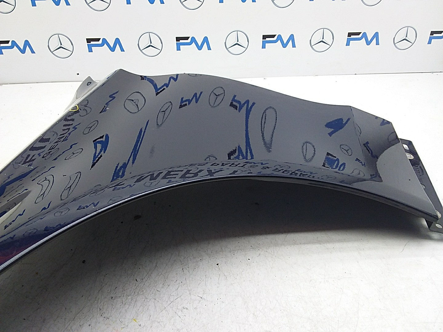 MERCEDES  C-CLASS W205 NS LEFT PASSENGER SIDEWINGS A2058810148 FMW05 (DAMAGED)