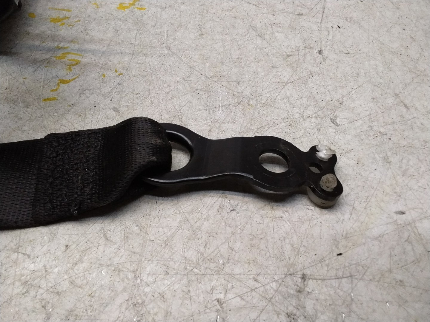 MERCEDES C CLASS W206 SALOON REAR SEAT BELT RIGHT A2068604800 FMS422 OSR
