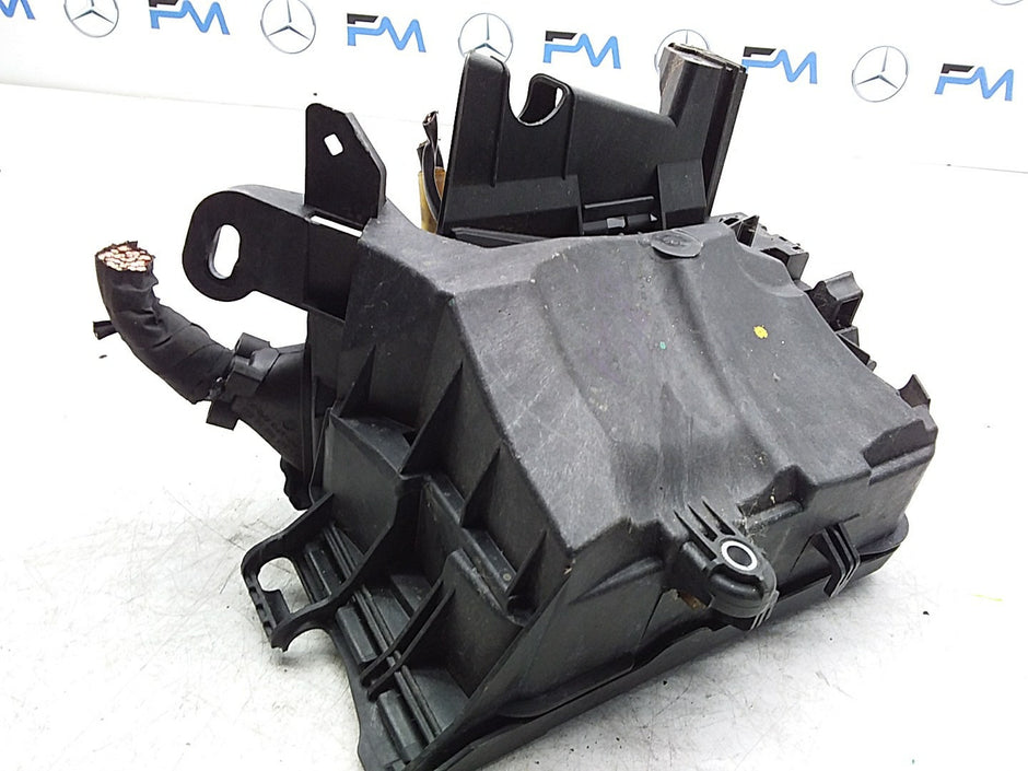 Mercedes B-CLASS  W246 Fuse Relay Junction Box  FMF150 A2469980601
