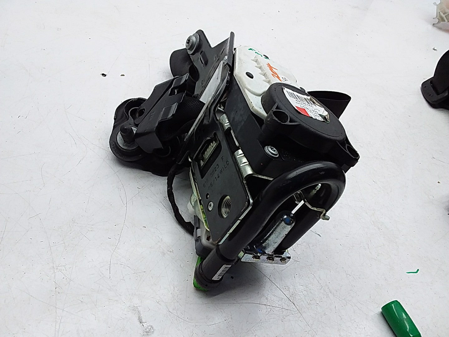 MERCEDES C-CLASS W204 SEAT BELT FRONT LEFT PASSENGER SIDE A2048601985 FMS217 NSF