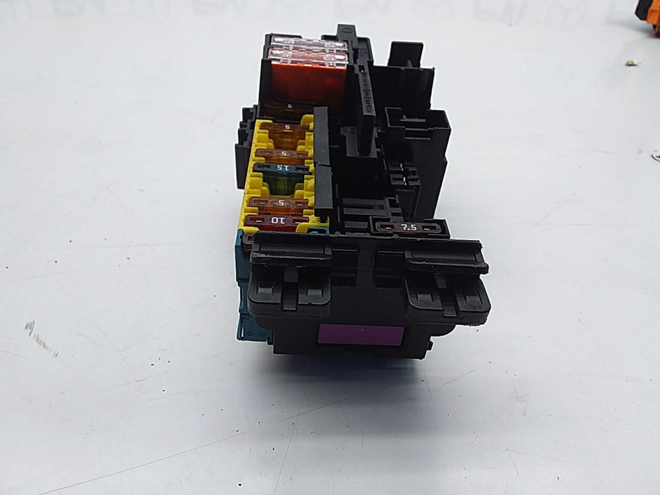 MERCEDES C CLASS FUSE RELAY BOX A2059067200 W205 2014-2021 FMF21
