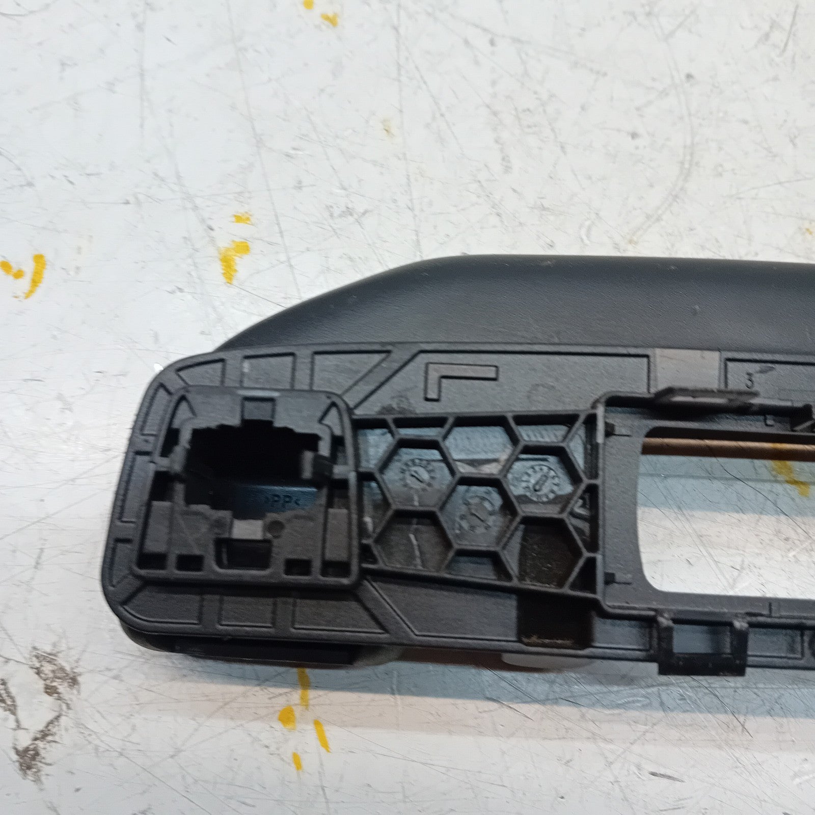 MERCEDES C CLASS W205 PASSENGER  INTERIOR GRAB REAR HANDLE A0998150000 FM001088