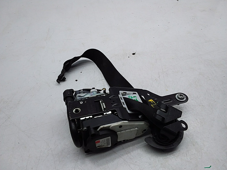 MERCEDES C-CLASS W204 SEAT BELT FRONT LEFT PASSENGER SIDE A2048602385 FMS216 NSF